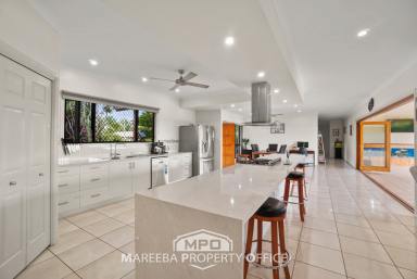 House For Sale - QLD - Mareeba - 4880 - SENSATIONALLY SPACIOUS HOME WITH ALL THE EXTRAS!  (Image 2)