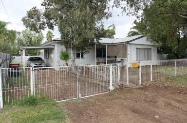 House For Sale - NSW - Moree - 2400 - FOR SALE  (Image 2)