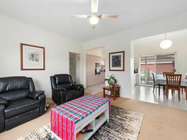 Unit For Sale - VIC - Bairnsdale - 3875 - FANTASTIC INVESTMENT OPPORTUNITY  (Image 2)