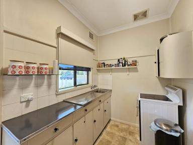 House Sold - nsw - Muswellbrook - 2333 - Quality home on the edge of town  (Image 2)