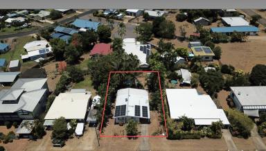 House For Sale - QLD - Cardwell - 4849 - 2b/r beachside home with pool, close to the beach  (Image 2)