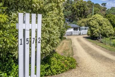 House Sold - TAS - Nubeena - 7184 - Imagine Discovering Your Own Coastal Sanctuary. Immaculate, Inviting, and Low Maintenance Gem in the Heart of a Seaside Community.  (Image 2)