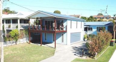 House Leased - NSW - South West Rocks - 2431 - LARGE FAMILY HOME - Private Retreat  (Image 2)