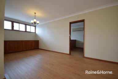 House Leased - NSW - North Nowra - 2541 - IDEAL POSITION  (Image 2)