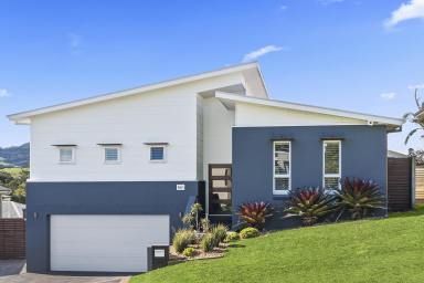 House Leased - NSW - Gerringong - 2534 - Luxury Living in Elambra Estate  (Image 2)