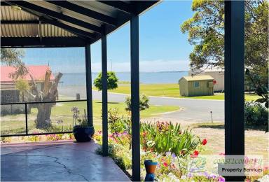 House For Sale - SA - Meningie - 5264 - Due to the Vendors having pursued dreams else where, we are inviting realistic offers!!
"Beach Vibes" Very RARE Offering  (Image 2)
