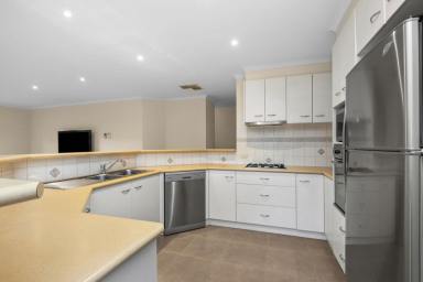 House For Sale - VIC - Strathfieldsaye - 3551 - An Easy Family Lifestyle  (Image 2)