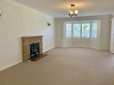 House Leased - NSW - Lithgow - 2790 - 2 story Large Family Home  (Image 2)