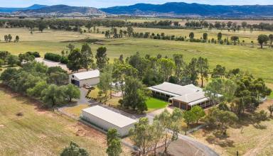 Lifestyle For Sale - NSW - Tamworth - 2340 - DON'T COMPROMISE ON LOCATION OR QUALITY  (Image 2)