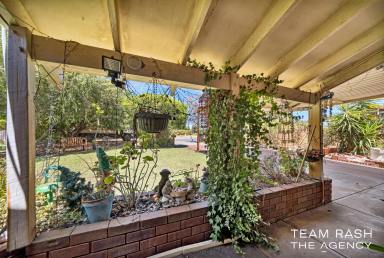 House For Sale - WA - Beechboro - 6063 - Your Oasis in Beechboro: Spacious Living & Endless Possibilities  (Image 2)