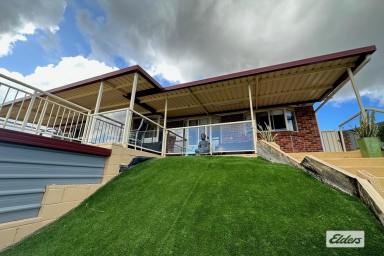 House Leased - NSW - Berkeley - 2506 - SIT BACK, RELAX AND ENJOY THE VIEW  (Image 2)