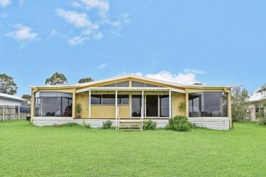 House Sold - VIC - Newlands Arm - 3875 - North Facing Home with Water Frontage and Panoramic Views!  (Image 2)