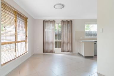 Unit For Lease - QLD - Newtown - 4350 - Stylish and Modern Unit  (Image 2)