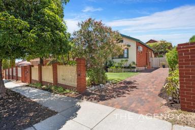 House Sold - WA - Scarborough - 6019 - Captivating Character With Endless Appeal!  (Image 2)