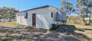 House For Sale - VIC - Mystic Park - 3579 - LARGE ALLOTTMENT NEXT TO THE PUB  (Image 2)