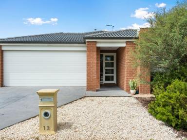 House Sold - VIC - East Bairnsdale - 3875 - LOW MAINTENANCE LIFESTYLE  (Image 2)