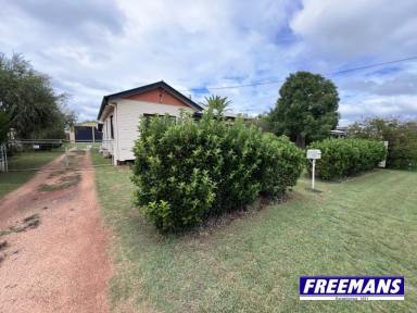 House Sold - QLD - Kingaroy - 4610 - 9x7.5m shed extra high for mobile home & boat.  (Image 2)