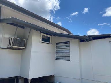 House For Sale - QLD - Koongal - 4701 - LOWSET HOME ON A LARGE DOUBLE BLOCK  (Image 2)