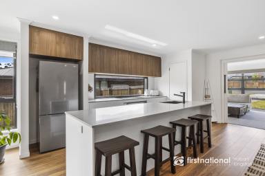 House Leased - TAS - Kingston - 7050 - Looking for a modern, stylish home?  (Image 2)