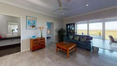 House For Lease - QLD - Forrest Beach - 4850 - MODERN HOME ON BEACHFRONT - AVAILABLE NOW  (Image 2)