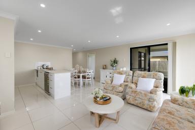 House Sold - QLD - Wyreema - 4352 - Perfect blend of modern luxury and rural charm!  (Image 2)