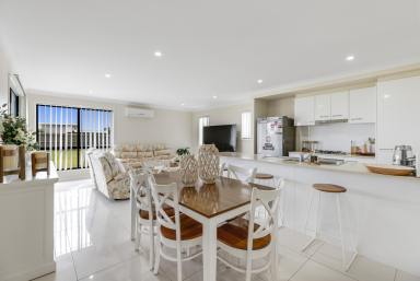 House Sold - QLD - Wyreema - 4352 - Perfect blend of modern luxury and rural charm!  (Image 2)