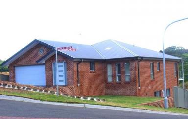 House Leased - NSW - Kiama - 2533 - APPLICATION APPROVED & DEPOSIT TAKEN!  (Image 2)