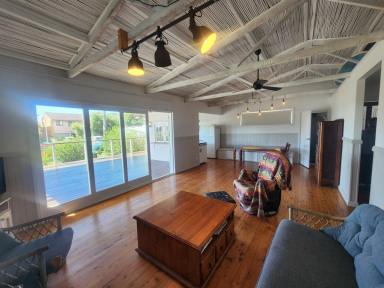 House Leased - NSW - Old Bar - 2430 - QUIRKY BEACH HOUSE  (Image 2)