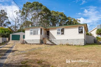 House Sold - TAS - Snug - 7054 - Character, Charm and Convenience Await!  (Image 2)
