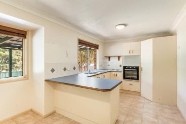 House For Sale - NSW - Casino - 2470 - LOW KEY BRICK AND TILE HOME  (Image 2)