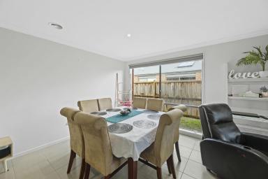 House Sold - VIC - Warragul - 3820 - ATTENTION INVESTORS and HOME BUYERS  (Image 2)