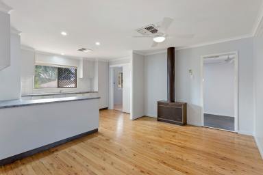 House Leased - QLD - Rockville - 4350 - Spacious Family Home, Conveniently Located!  (Image 2)