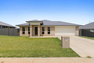 House Sold - QLD - Torrington - 4350 - Tranquil Retreat in Sovereign Hill Estate: A Modern Family Home with Stylish Comforts.  (Image 2)