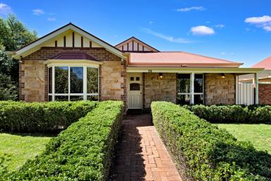 House Sold - VIC - Mildura - 3500 - Charming Stone Frontage  (Image 2)