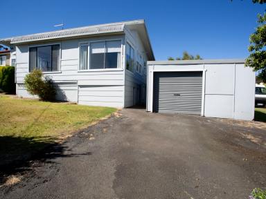 House Leased - TAS - Beauty Point - 7270 - Views views views  (Image 2)