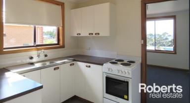 House For Lease - TAS - Blackmans Bay - 7052 - Two Bedroom Unit with View  (Image 2)