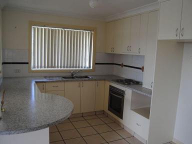 Duplex/Semi-detached Leased - NSW - Inverell - 2360 - Roomy Duplex on Ross Hill  (Image 2)