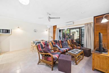 Unit Sold - QLD - Cairns North - 4870 - FURNISHED GROUND FLOOR TWO BEDROOM UNIT!  (Image 2)