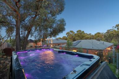 House Sold - VIC - Golden Square - 3555 - Spacious retreat in urban bush setting  (Image 2)