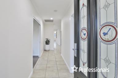 House For Sale - VIC - Mildura - 3500 - Perfect Family Home  (Image 2)
