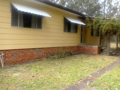 House For Lease - NSW - Clarence Town - 2321 - CLARENCE TOWN-COUNTRY LIFESTYLE  (Image 2)