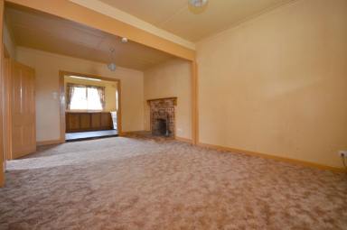 House Leased - VIC - Ballarat East - 3350 - Tidy Cottage - Brown Hill Area  (Image 2)