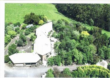 House For Sale - TAS - Scotchtown - 7330 - 20 acres, Private, Tranquil Setting, Like Living at your Own Resort  (Image 2)