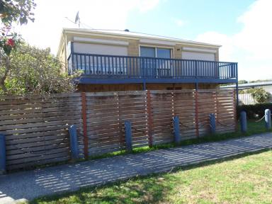 Townhouse Leased - VIC - Apollo Bay - 3233 - Has everything going for you  (Image 2)