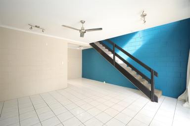 Townhouse Leased - QLD - Bentley Park - 4869 - Air conditioned Townhouse - Modern Kitchen - Carport with Storage Locker - Pool  (Image 2)
