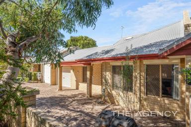 House Sold - WA - Fremantle - 6160 - Tranquil Home on a quiet cul-de-sac  (Image 2)