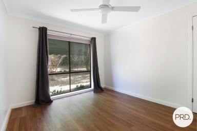 House For Lease - NSW - Lavington - 2641 - LOVELY HOME ON QUICKS HILL!  (Image 2)