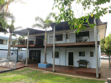 House For Sale - QLD - Cardwell - 4849 - Double storey 4b/r beachside residence - with pool self contained on both levels  (Image 2)