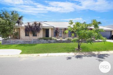 House Sold - NSW - Thurgoona - 2640 - UNPACK AND ENJOY  (Image 2)