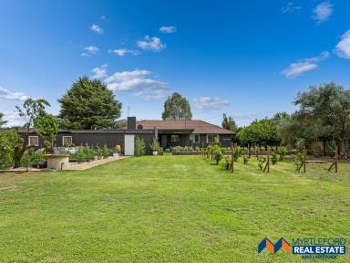 House Sold - VIC - Myrtleford - 3737 - 4 Bedroom Splendour on 3880m2  (Image 2)